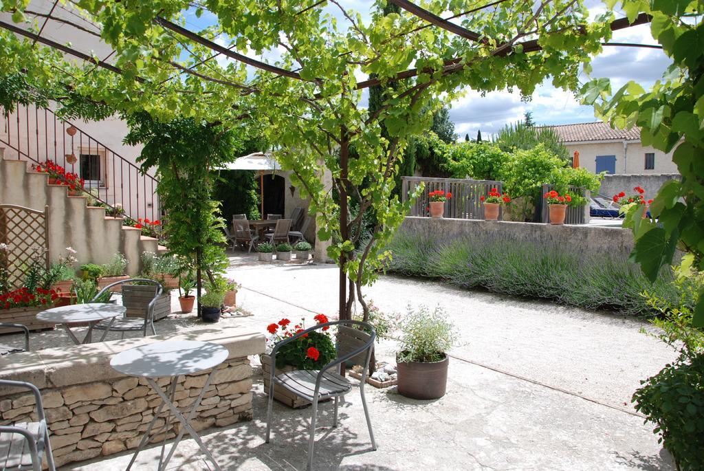 Mas Des Tourterelles Bed & Breakfast Saint-Remy-de-Provence Room photo